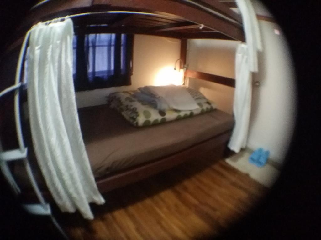 Guesthouse Base Okinawa Наха Екстер'єр фото